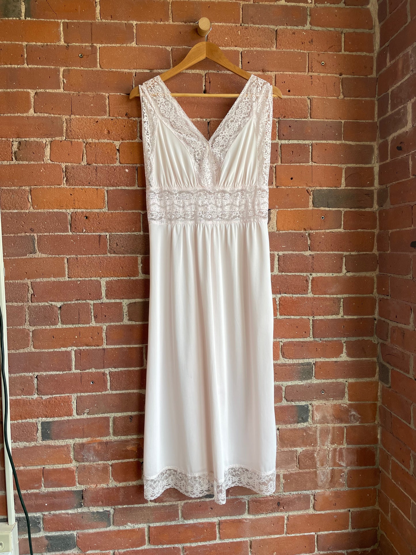 Light Pink Lace Dress SS1