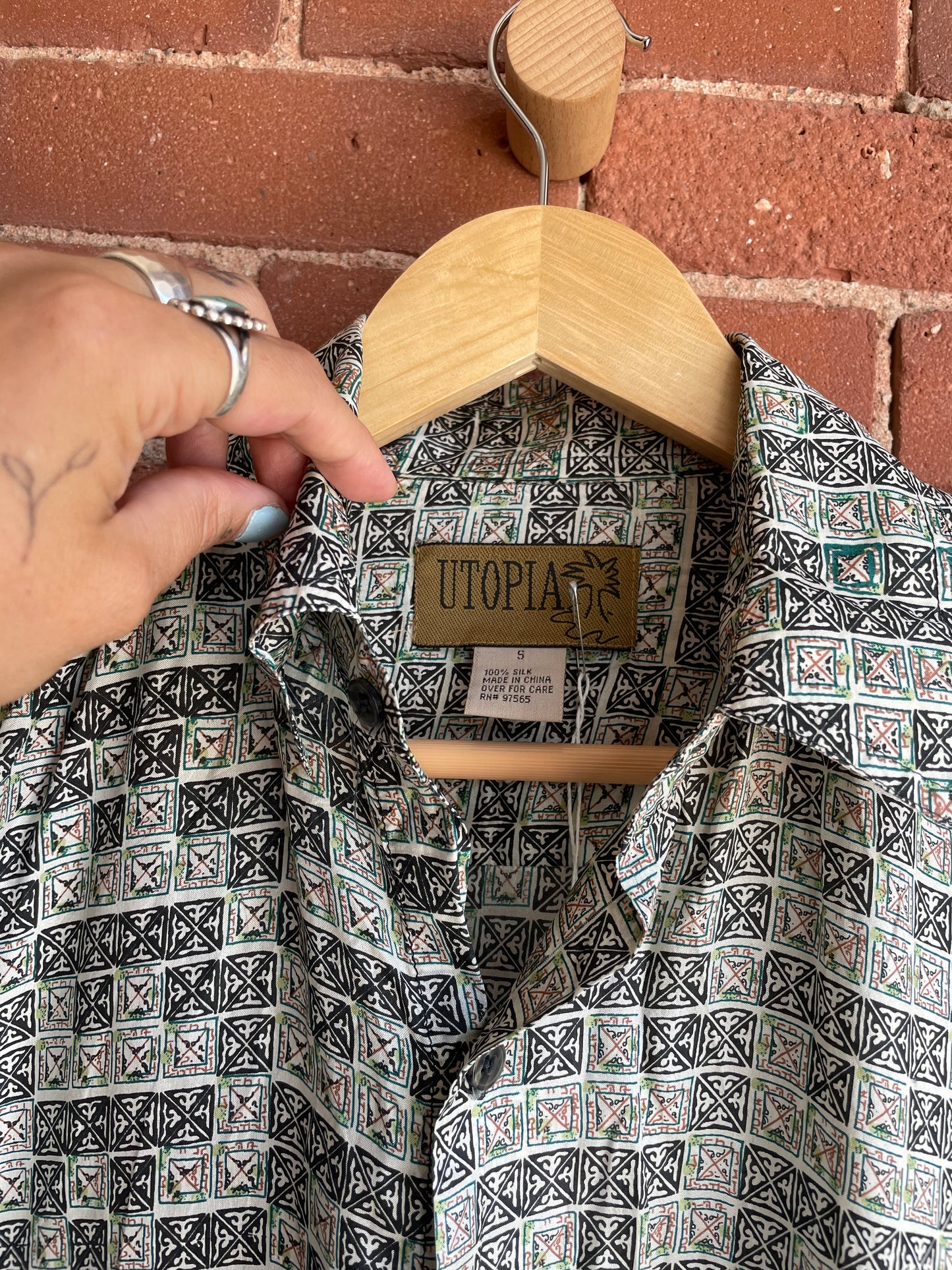 Geometric Silk Button Down SS2