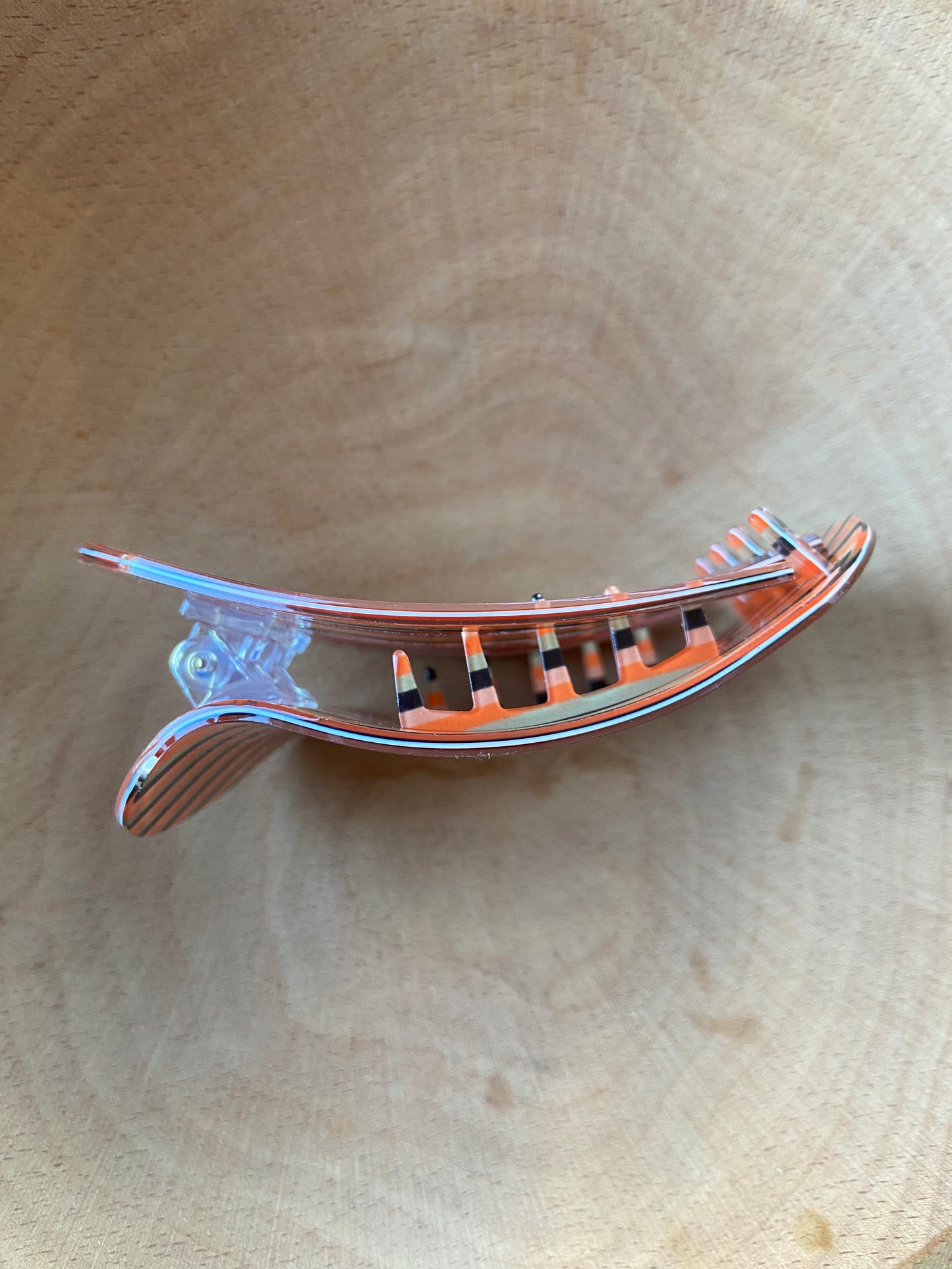 Striped classic flat hair claw