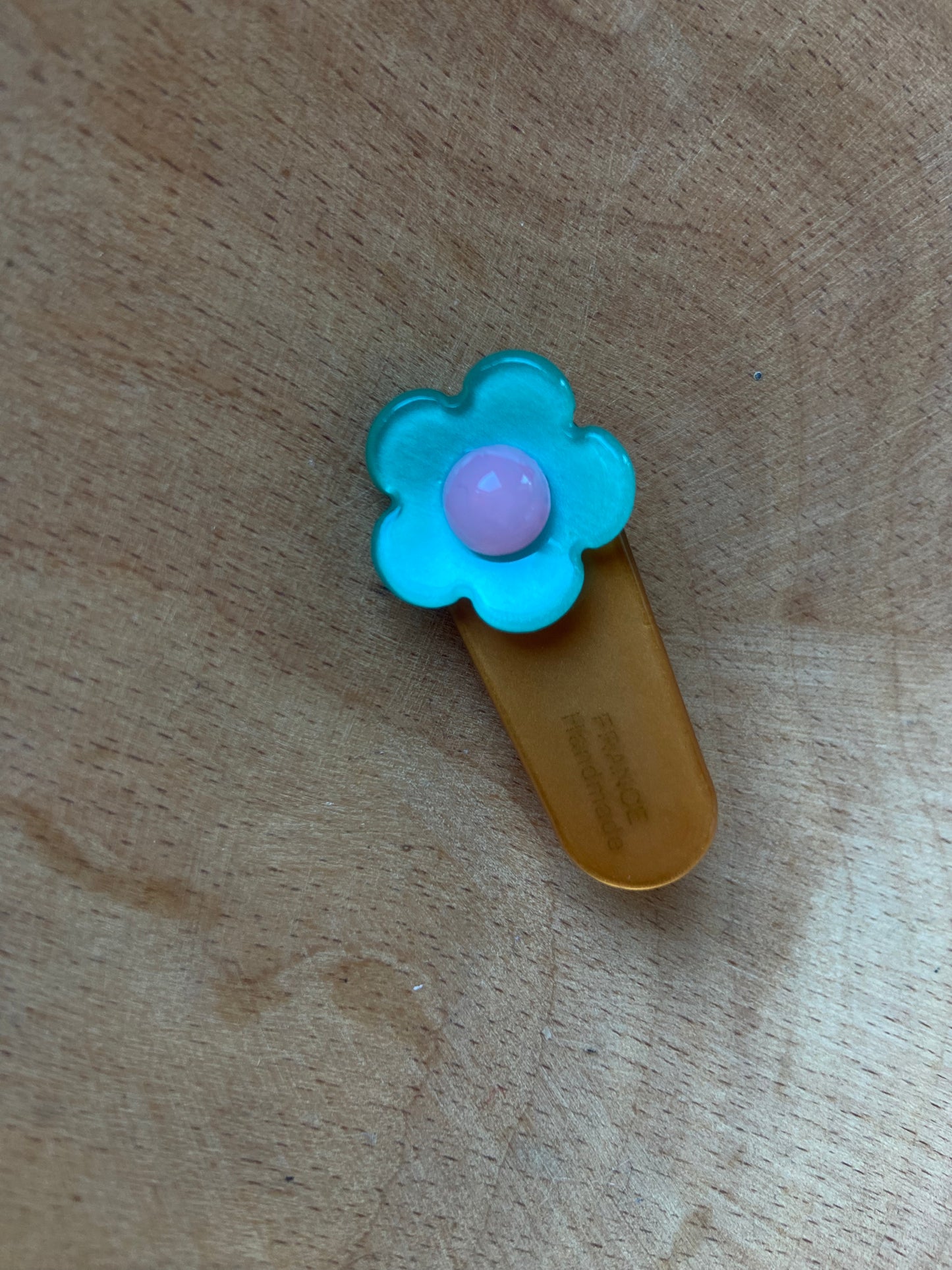 Flower duckbill clip