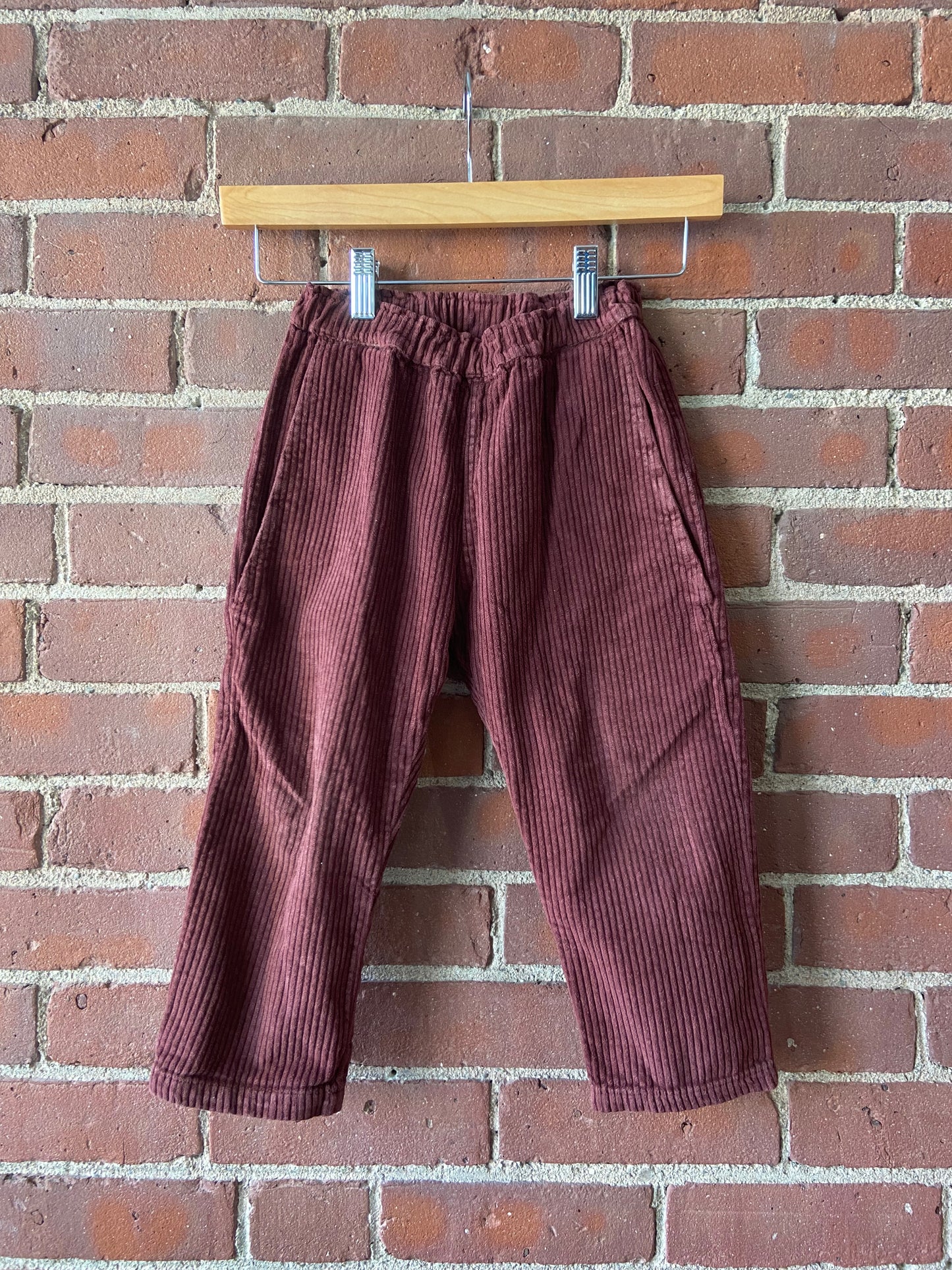 Little.Ones Bonnie and The Gang maroon cords sz 4T (3,1)