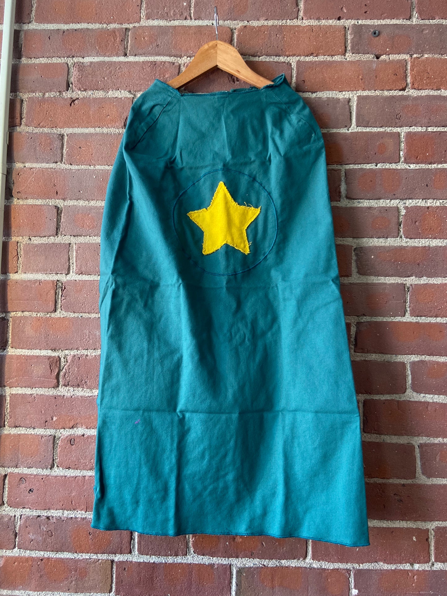 Little. Ones wrestling mask and cape (3,8)