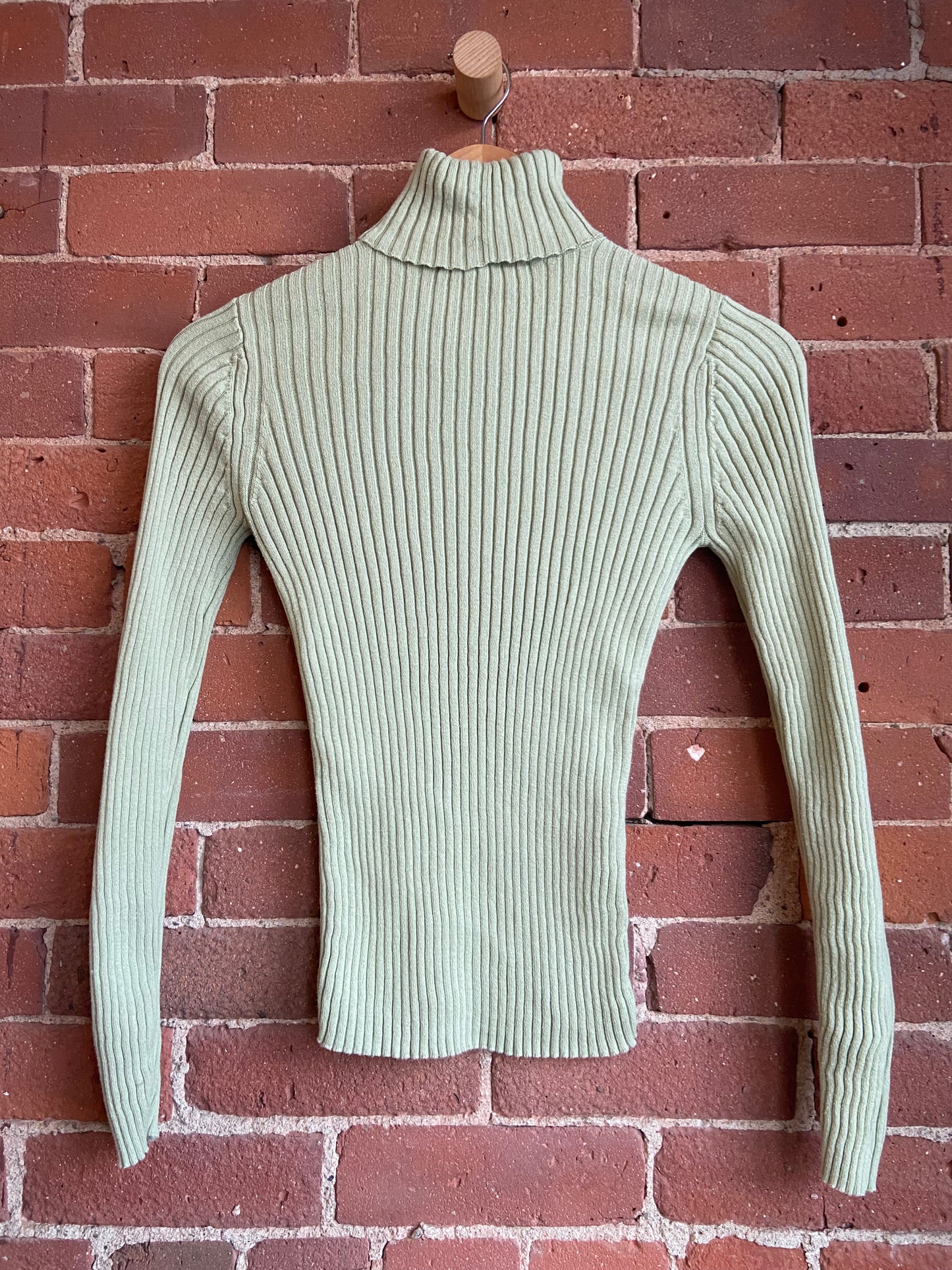 M + P turtleneck light green SS 1
