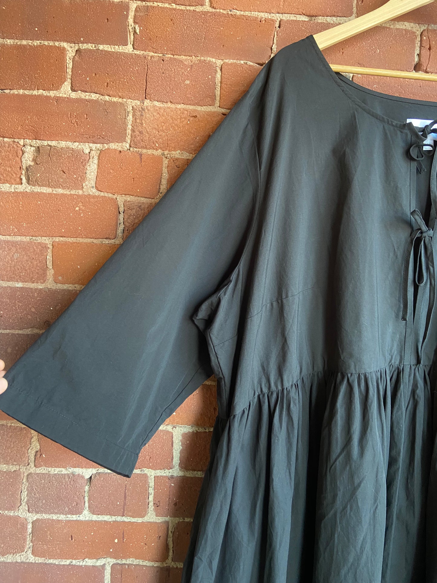 Black Tradlands dress SS 3