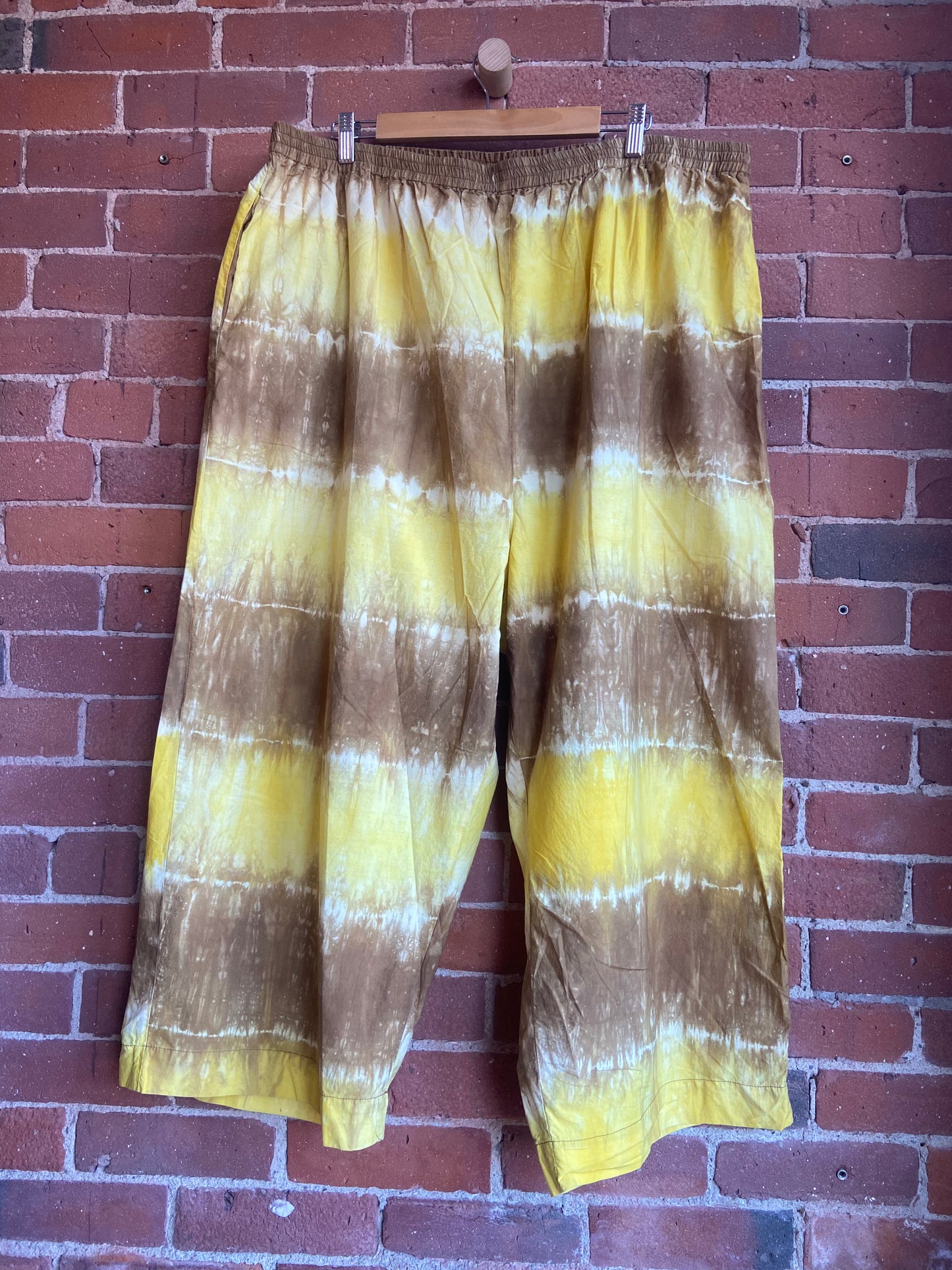 Yellow tie dye top/bottom set SS 3