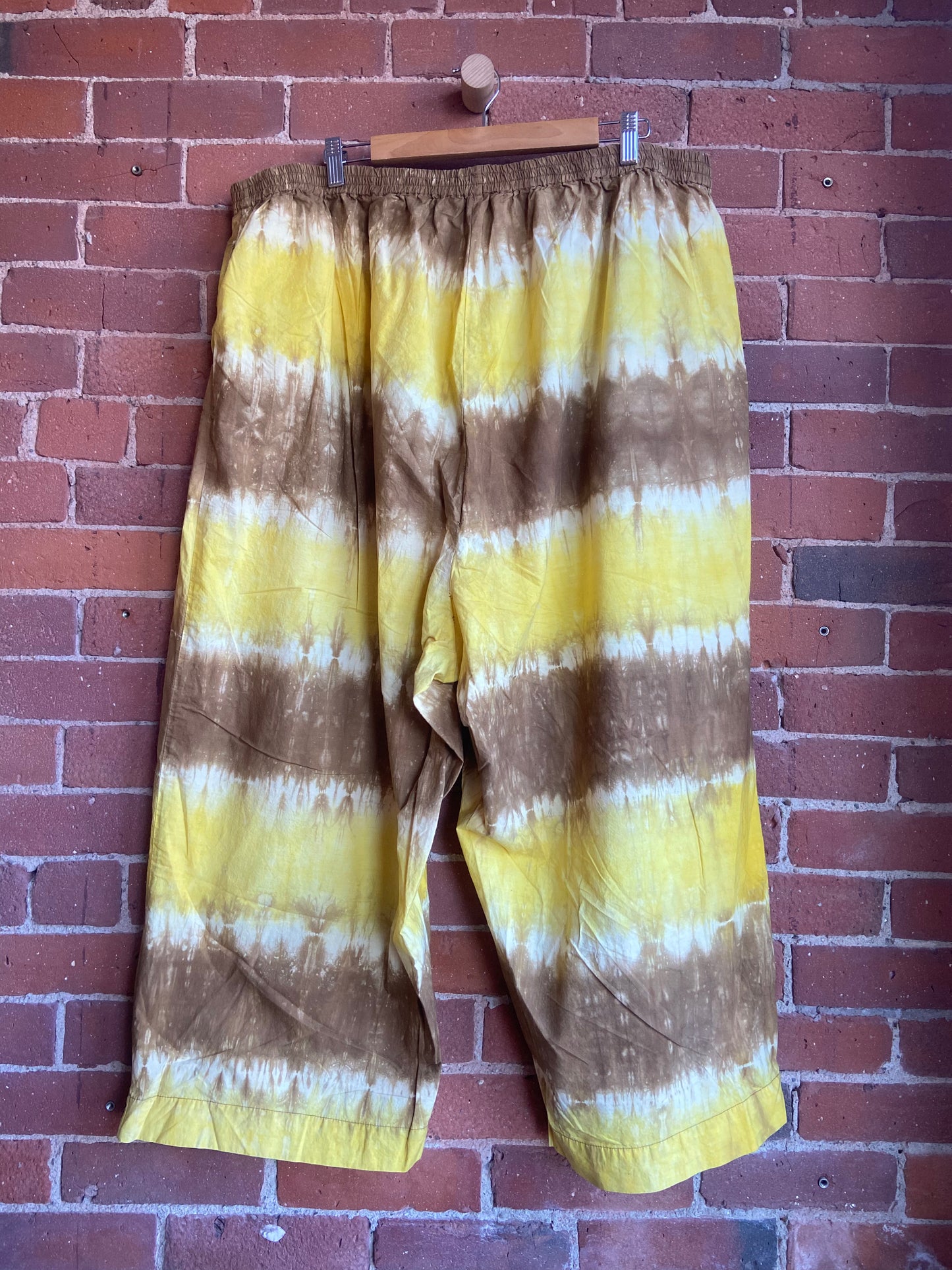 Yellow tie dye top/bottom set SS 3