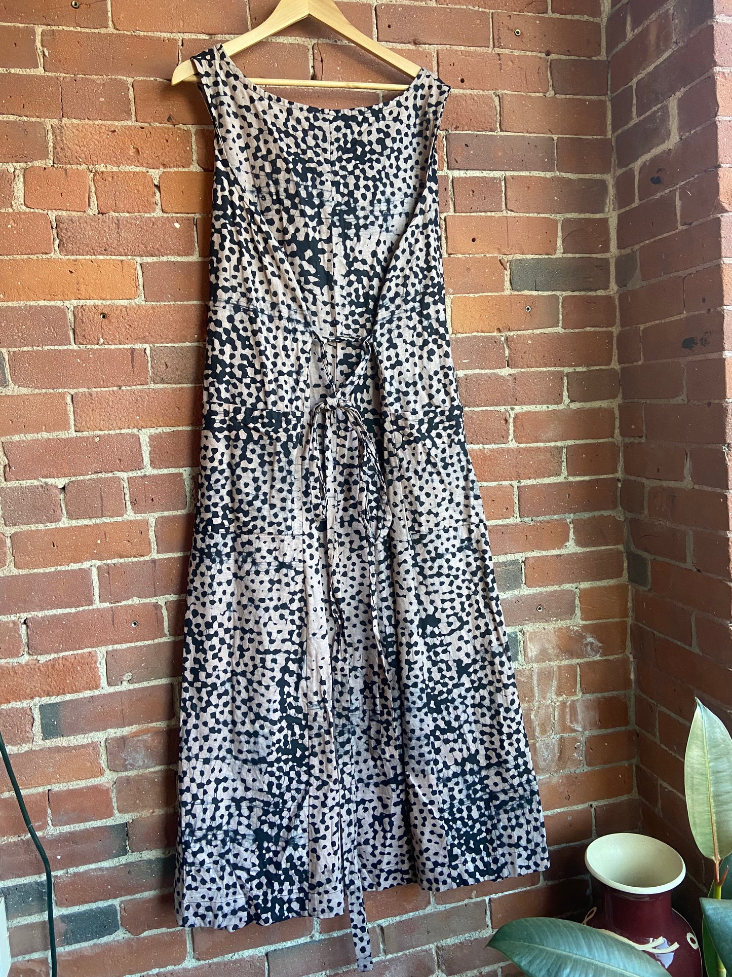 Osei Duro tan/black dress SS 3