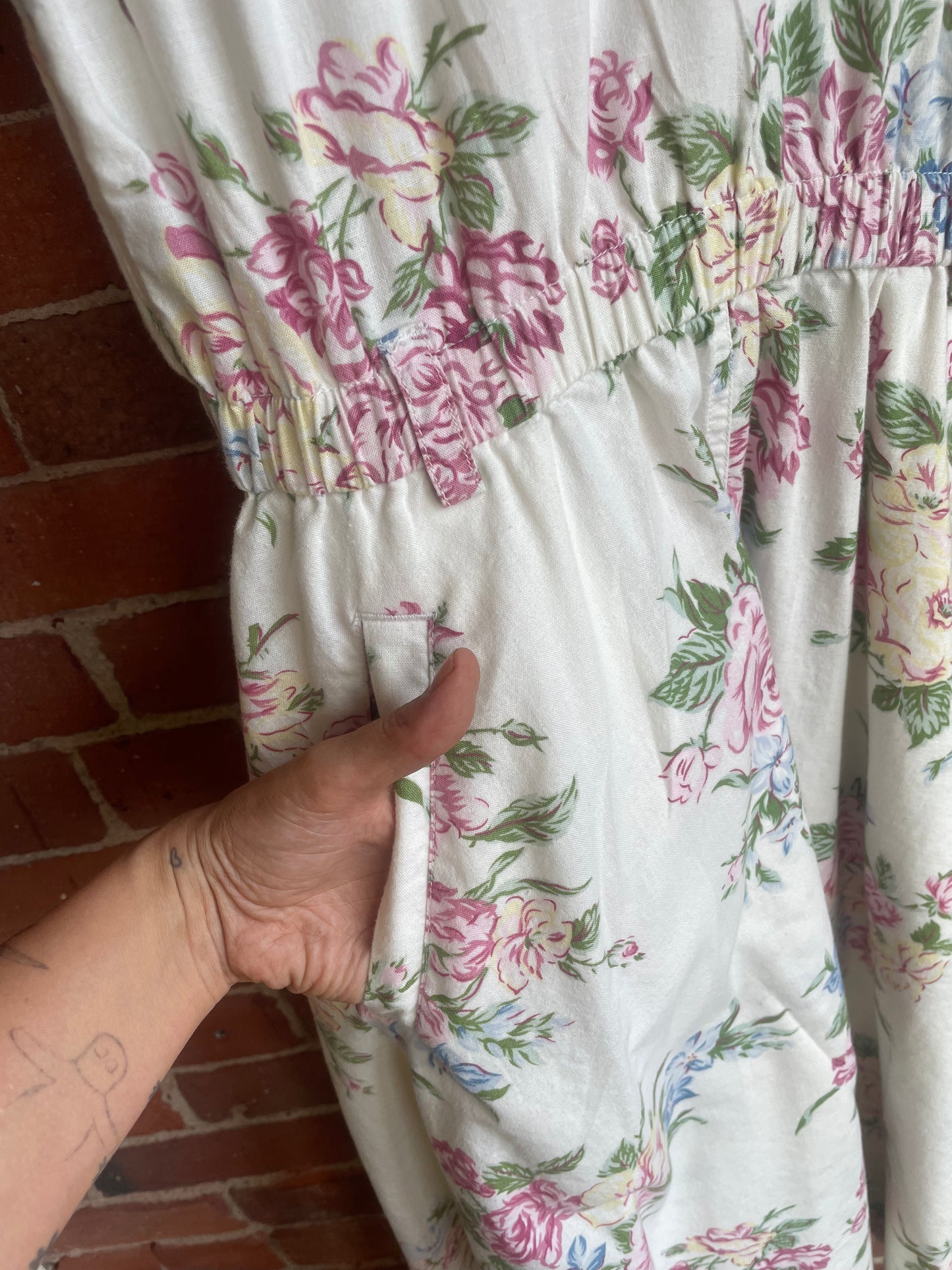 Cotton Floral Dress With Pink Buttons SS1-2