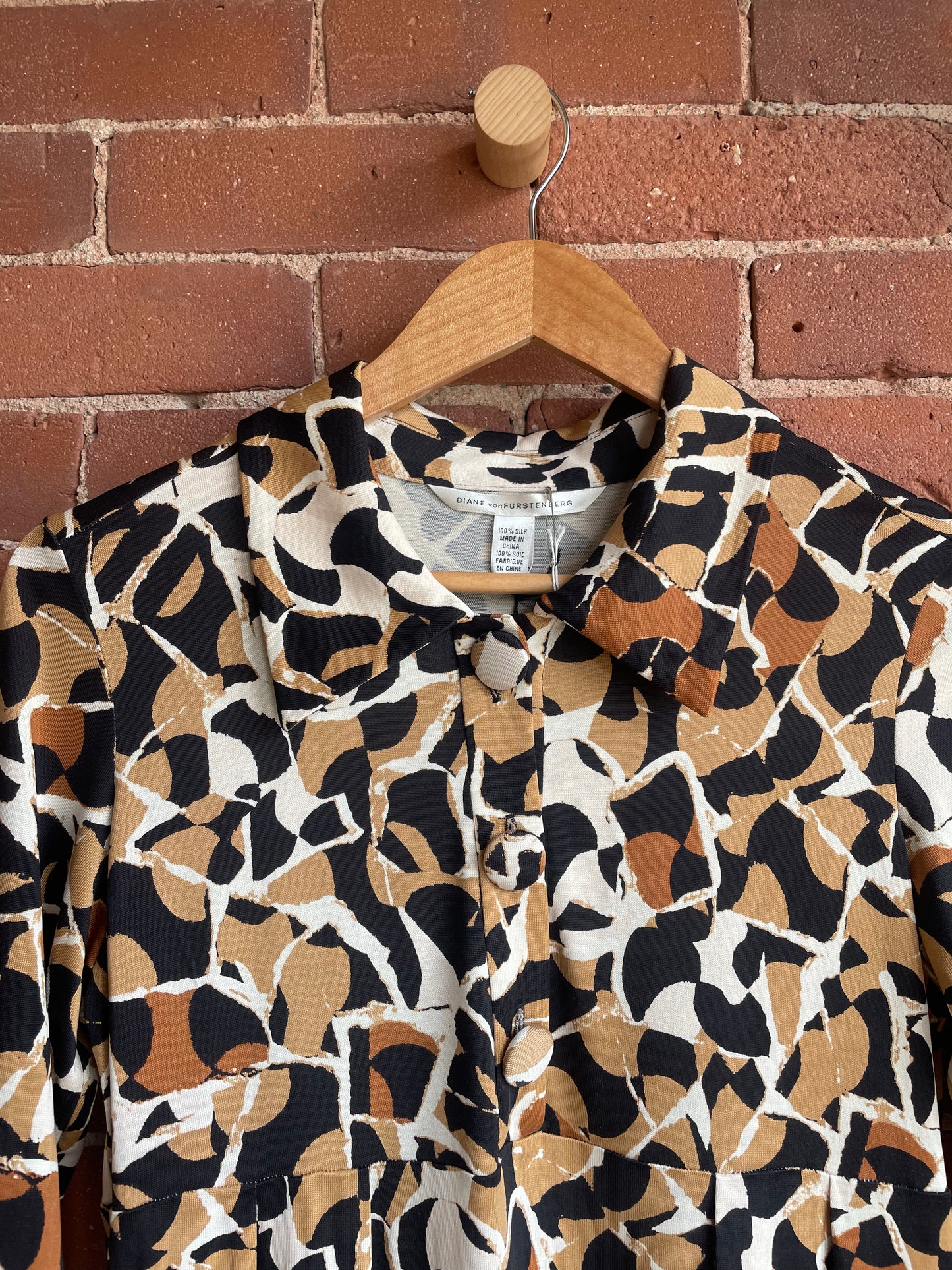 Diane Von Furstenberg 100% Silk Dress SS1
